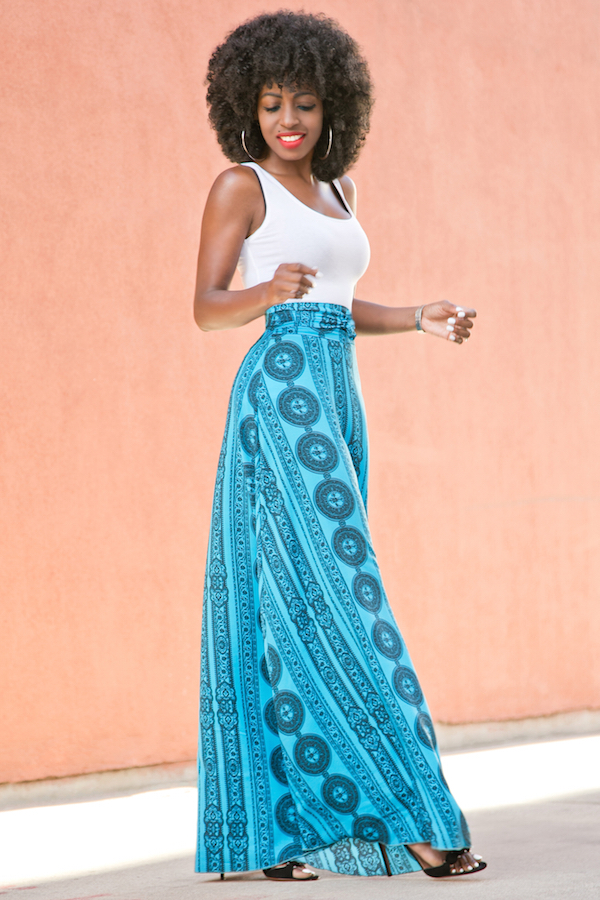 white flowy skirt outfit